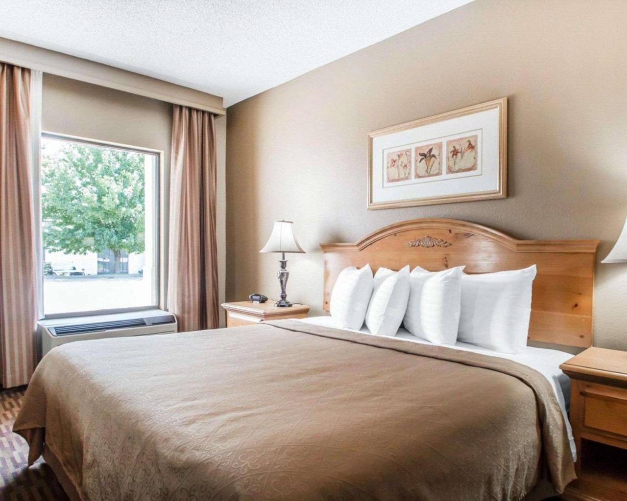 Quality Inn Us65 & E Battlefield Rd Springfield Eksteriør bilde